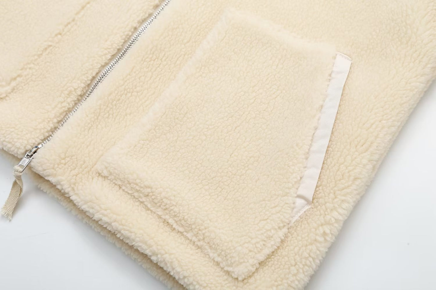Giacca Giada by Shopello | Un must-have nel tuo guardaroba
