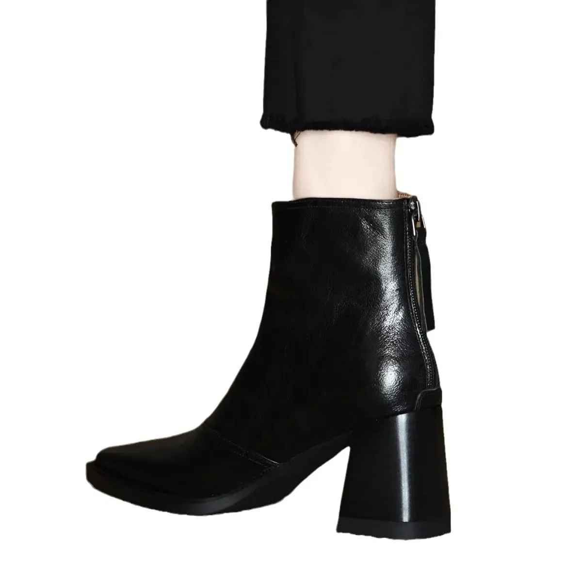 Claudia  Stivaletti di lusso con tacco medio